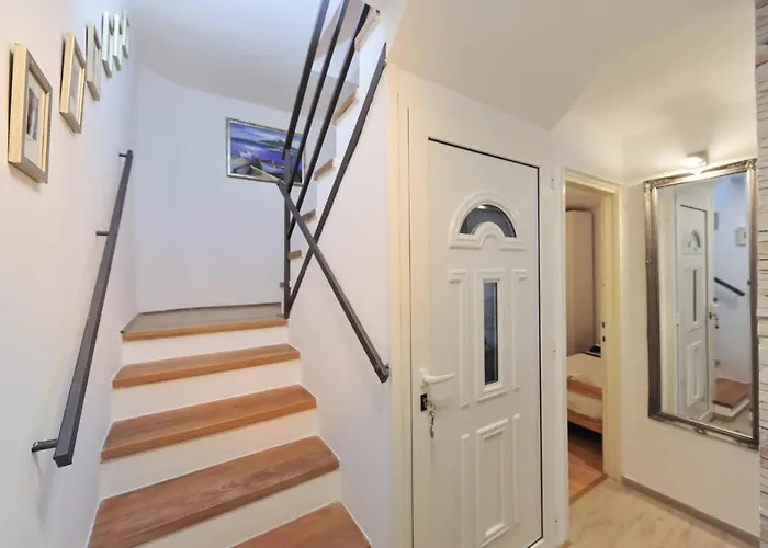 Beshtie Appartement *