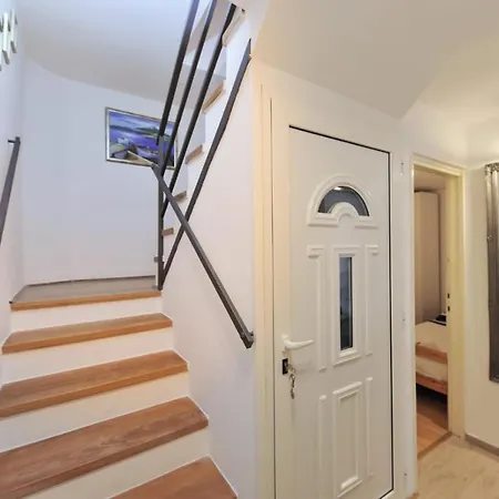 Beshtie Apartment *